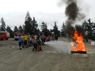 Feuerwehr-Aktionstag für Volksschule und Kindergarten