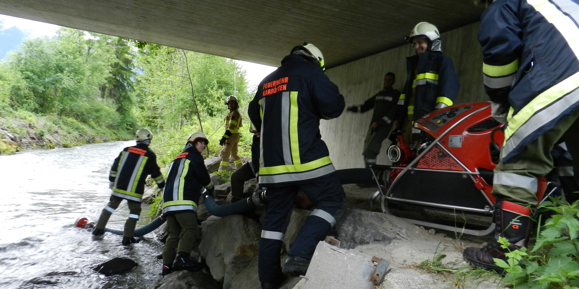 27.06.2016 – Fahrzeugabsturz Karrer Tunnel