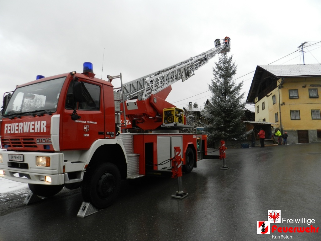 23.11.2013 – Christbaum aufstellen